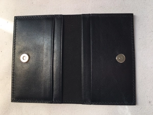 Porte cartes Quatro  en cuir personnalisable
