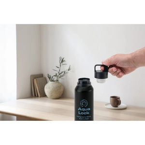 Bouteille en acier inoxydable (91% recyclé) avec double paroi isolée sous vide 590 mL personnalisable