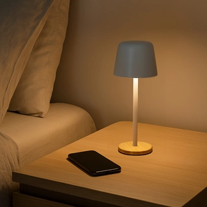 Lampe de table Solis est entièrement réglable - 3 modes d'éclairage personnalisable