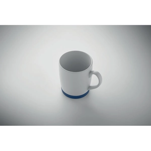 Mug en céramique avec finition blanche mate et base en silicone personnalisable