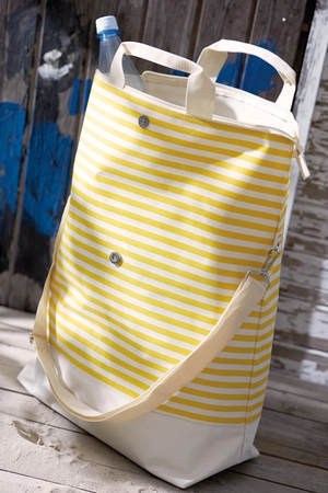 Sac de plage JUIST avec rabat aimanté personnalisable