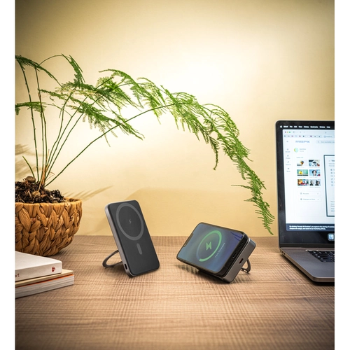 image du produit Batterie nomade magnétique de 5 000 mAh avec chargeur sans fil ultrarapide de 15 W