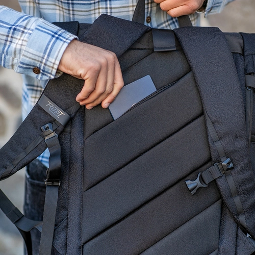 image du produit Sac à dos en RPET avec dos rembourré et sangle de trolley - avec poche cachée