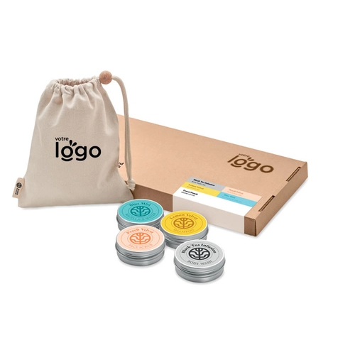 image du produit Set de voyage avec gel douche, shampoing, gommage, eau micellaire