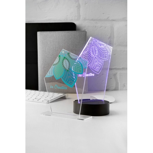 image du produit Trophée avec lampe LED multicolore, forme sur mesure