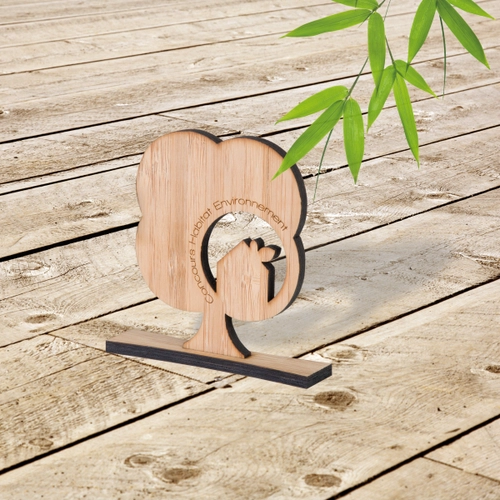 image du produit Trophée forme sur-mesure avec socle - 100% bambou